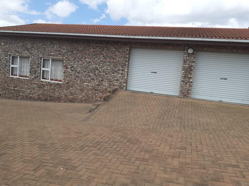 2 Bedroom Property for Sale in Albertinia Western Cape